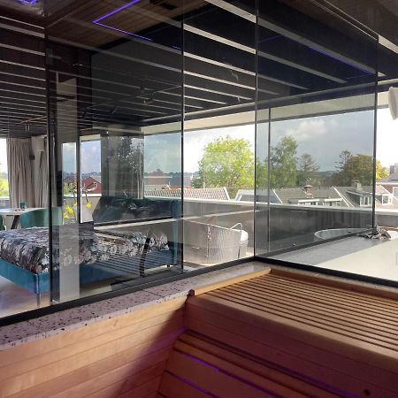 Above And Beyond - Luxe Suite Met Sauna En Stoomdouche Zaandam Kültér fotó
