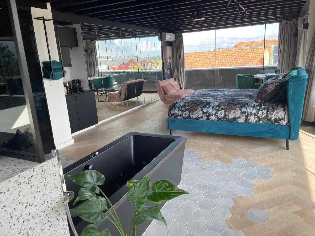 Above And Beyond - Luxe Suite Met Sauna En Stoomdouche Zaandam Kültér fotó