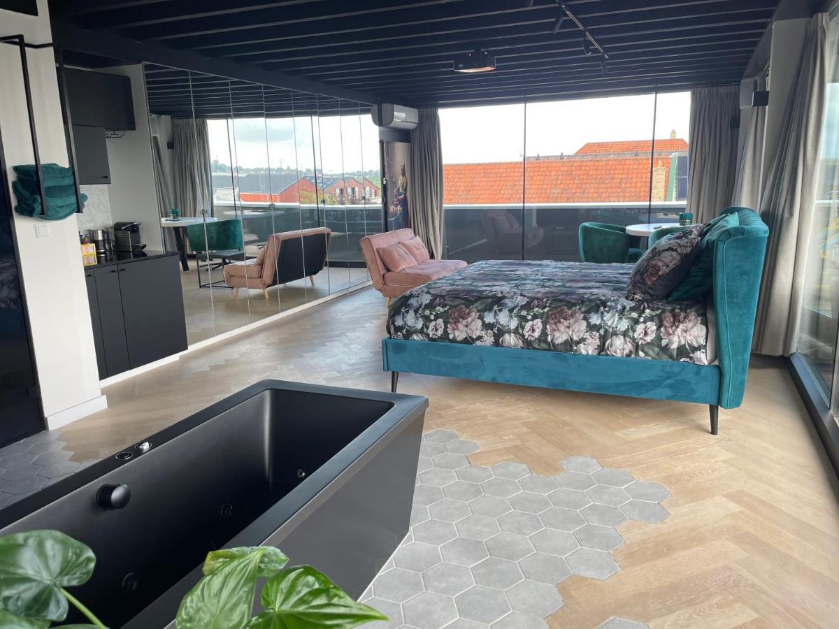 Above And Beyond - Luxe Suite Met Sauna En Stoomdouche Zaandam Kültér fotó